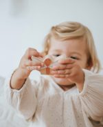 Label Label Drveni balansirajući toranj s obručima - Nougat - Image 4