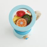 Le Toy Van Drveni blender Set 'Fruit & Smooth' - Image 4