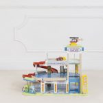 Le Toy Van Drvena velika garaža – Le Grand Garage - Image 3