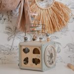 Label Label Drvena aktivnosna kocka - Olive Green - Image 4