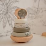 Label Label Drveni balansirajući toranj s obručima - Olive Green - Image 4