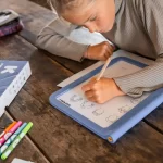 Kidywolf K-DRAW PRO MANGA Svjetleća tabla za crtanje i pisanje – Blue - Image 2