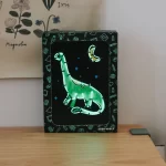 Kidywolf KIDYNEON Kreativni set za svjetleću zidnu dekoraciju - Dinosaur - Image 4