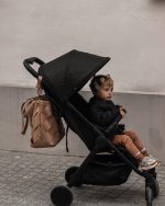 Elodie Mondo dječija kolica – Black + Elodie Mondo košara za novorođenče – Black - Image 2
