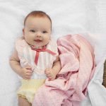 Elodie Mekana bambus muslin dekica 80×80 – Embroidery Anglaise Pink - Image 2