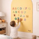 Family Nation MagneKids™ magnetna zidna tabla Luk 95 × 60 cm – Sand