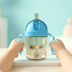 Neno Bebesito Blue – bočica sa slamkom i ručkama 240 ml (6m+) - Image 7