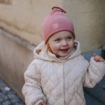 Elodie Plišana pletena kapa Furry Knit Beanie, Rosy Bow - 0-6m - Image 6