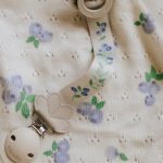 Elodie Details vezica za cuclu/dudu Wood - Blueberry Bliss - Image 3